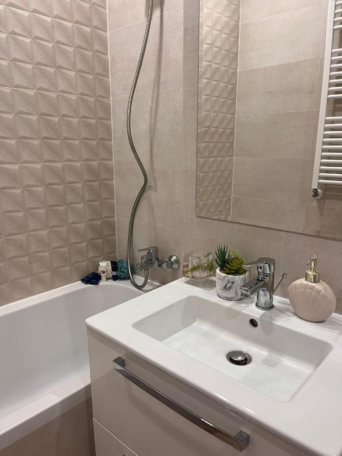 Premium Hils Pallady Lägenhet Bukarest Exteriör bild